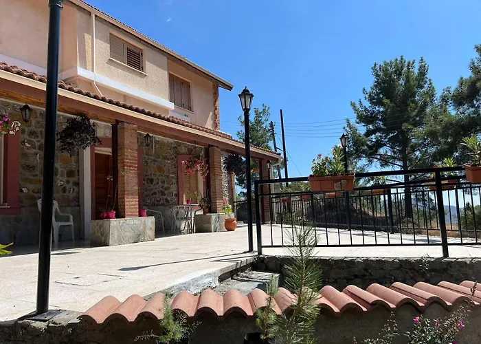 Villa Aura By Agroholidays