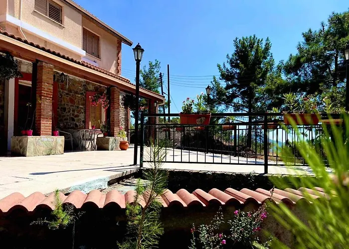 Villa Aura By Agroholidays